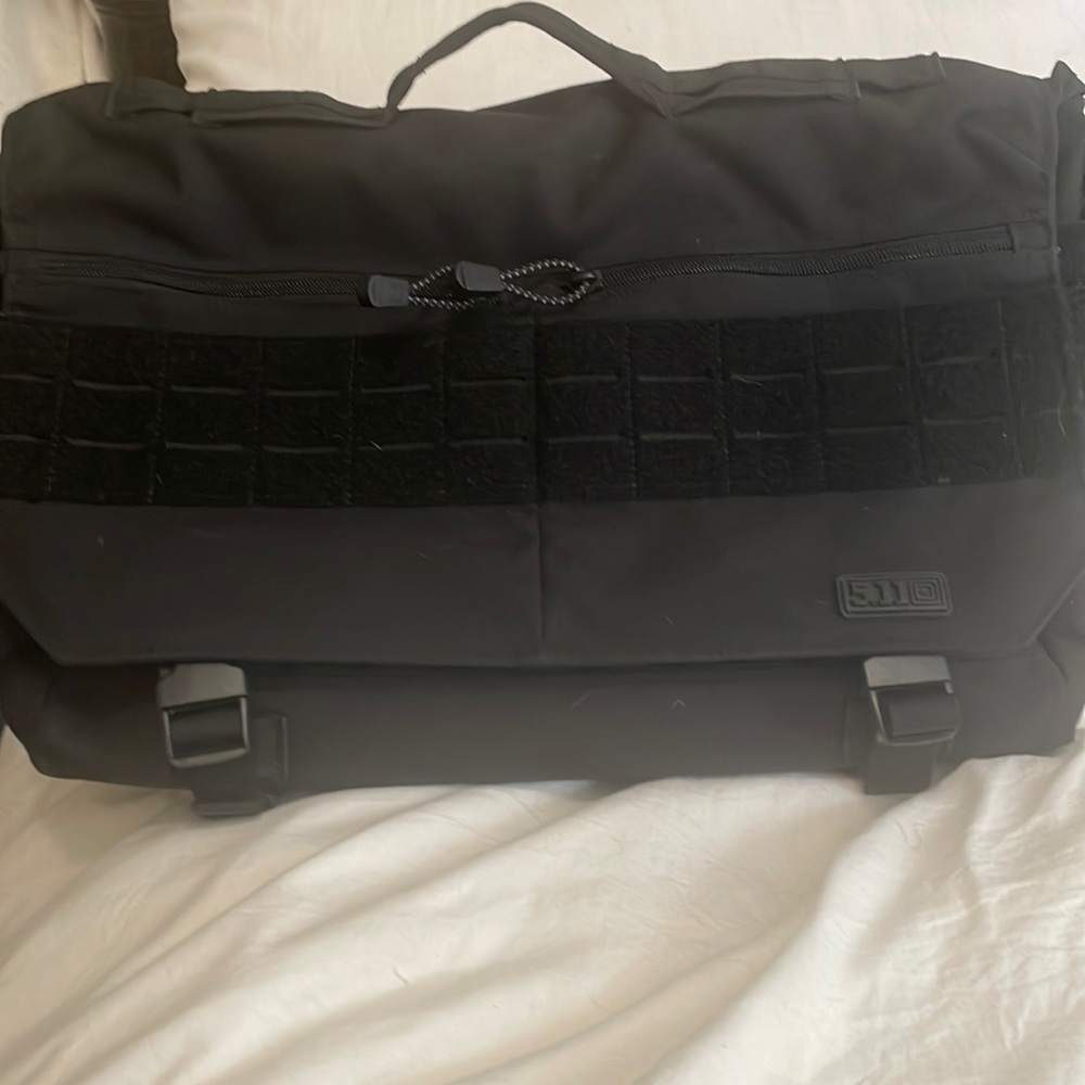 511 bag, Tons of pockets for organization. If you know 511 you know Quality!
